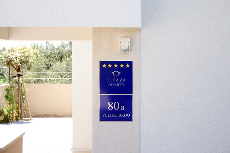 Property logo or sign, Logo/Certificate/Sign, Certificate/Award