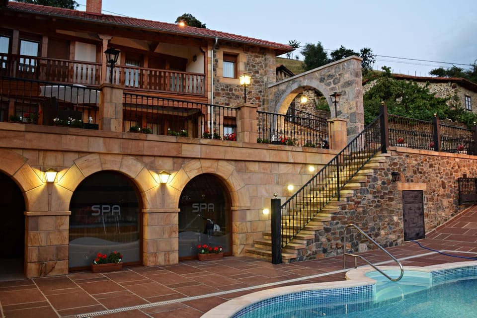 Balcony/Terrace, Lobby or reception, Swimming pool