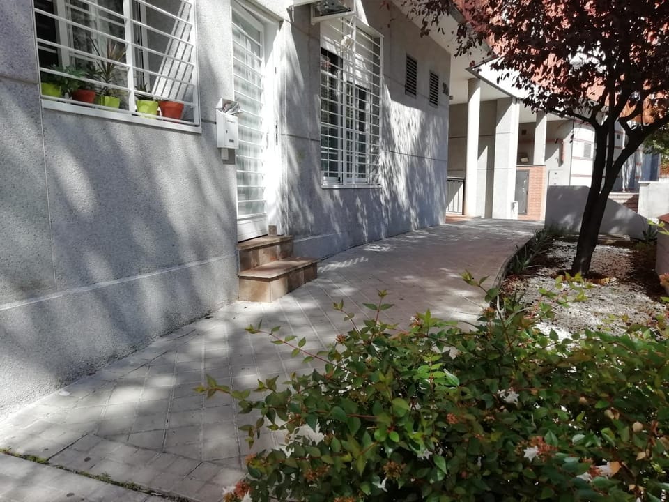 Patio, Facade/entrance