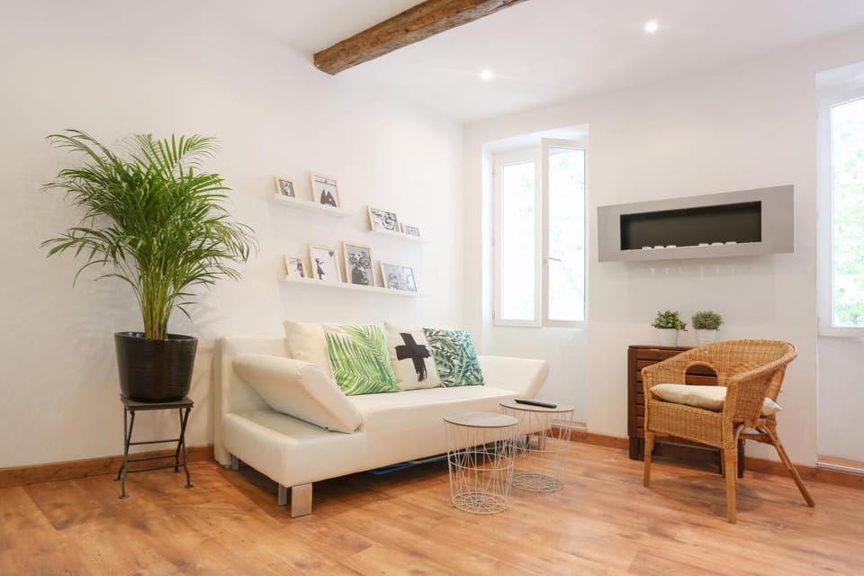GregBnb - T2 Cosy et design - WiFi - 15min Gare Apartment in Toulon