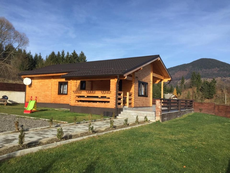 Licurici Nature lodge in Romania