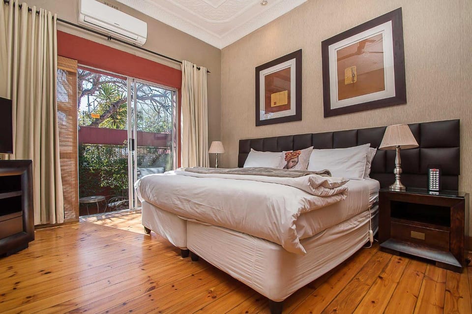 Bed, Bedroom, air conditioner