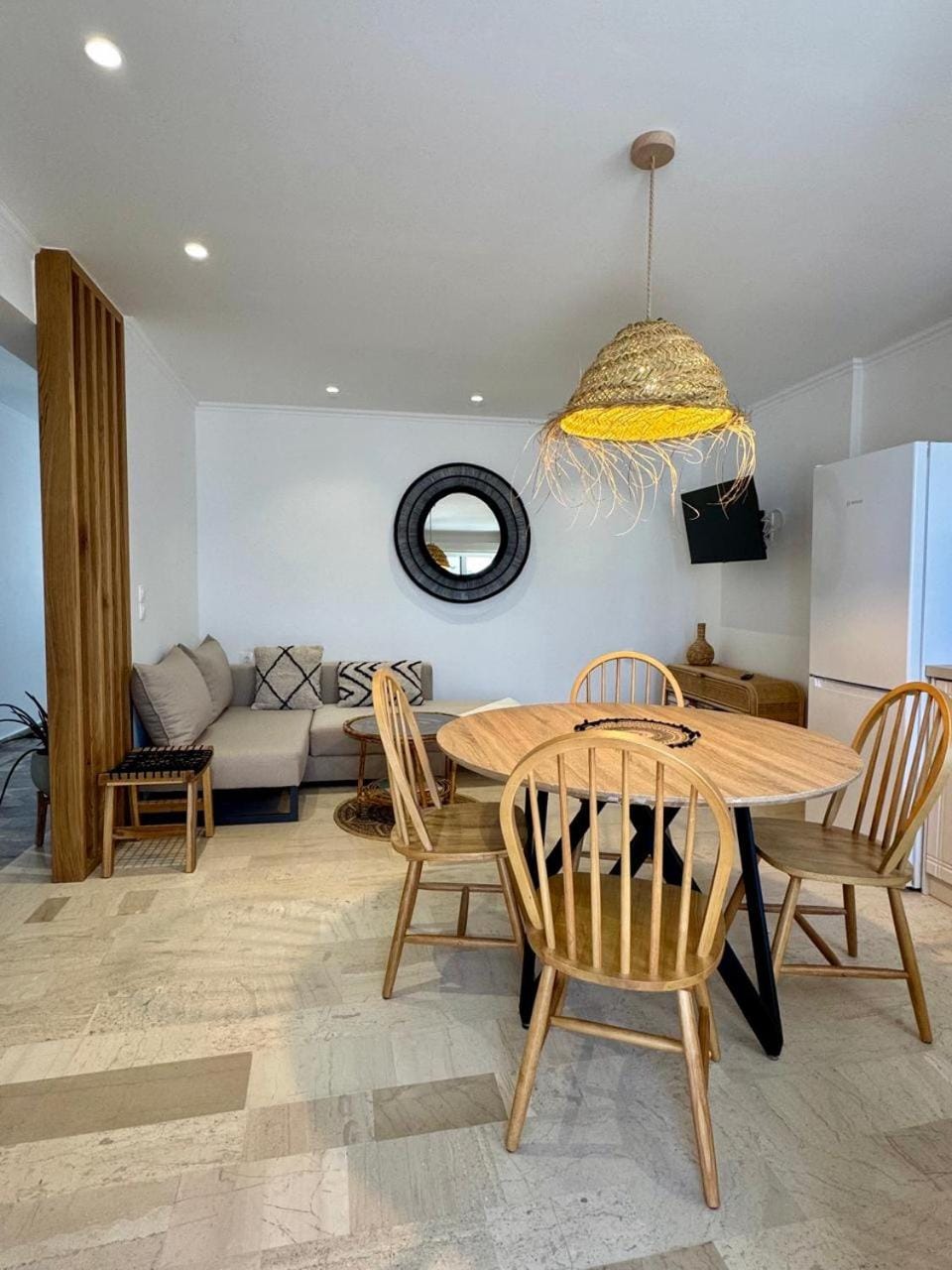 Living room, Dining area