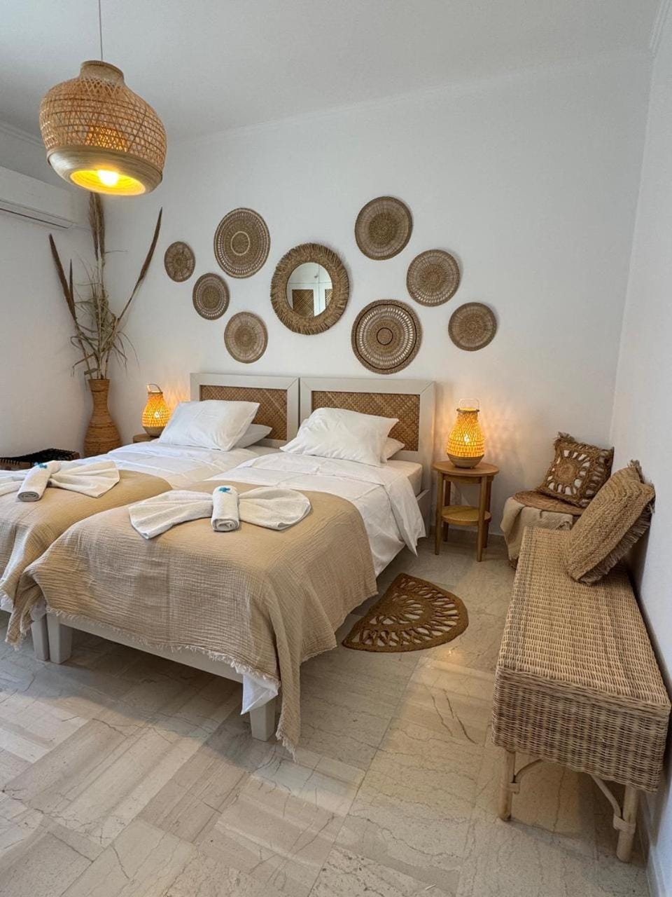 Bed, Bedroom, Sea view