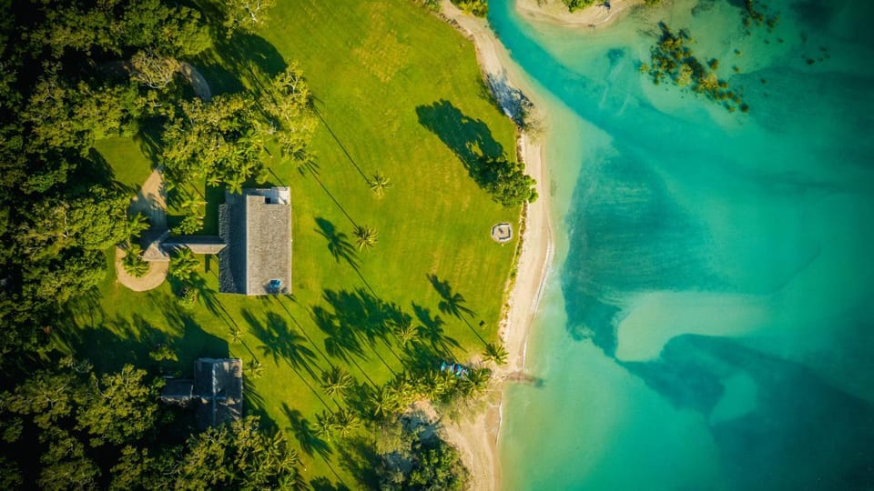 Property building, Bird's eye view, Beach