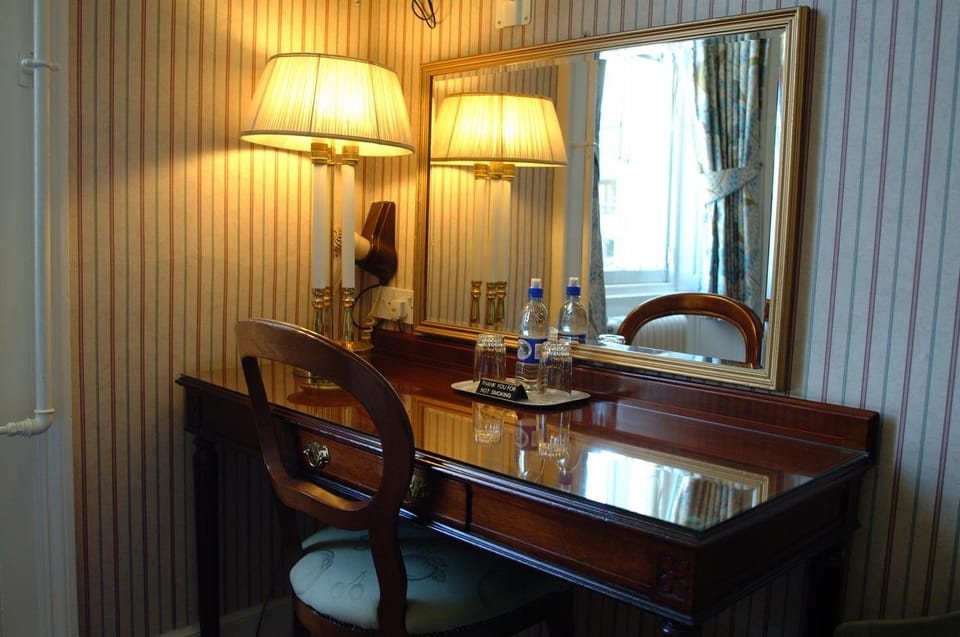 A-Haven Townhouse Hotel Bed and Breakfast in Edinburgh