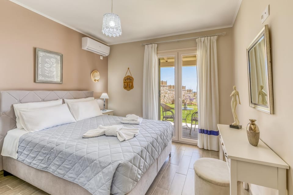 Private House ''Tramountana'' - Sea view, pool House in Corfu, Greece