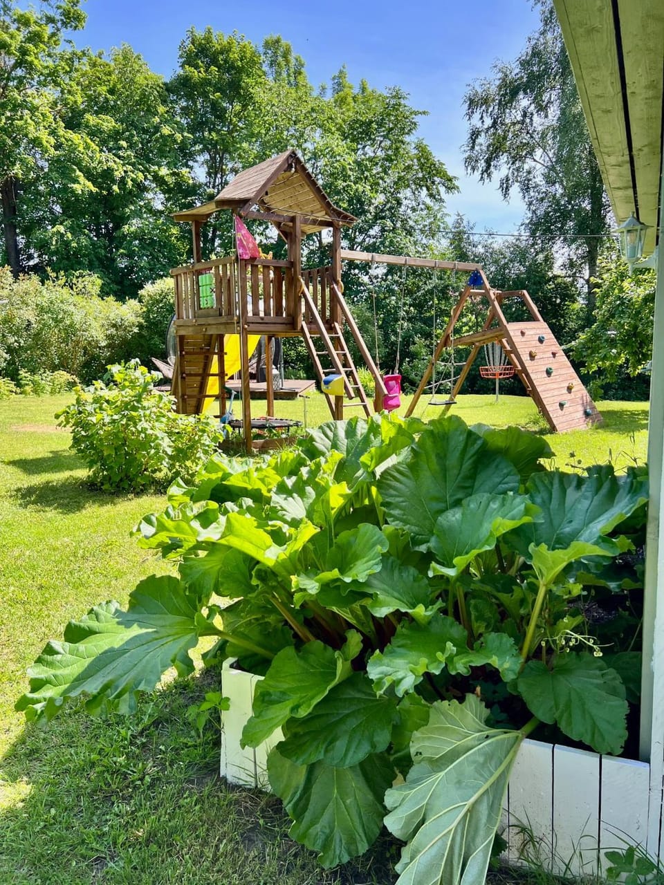 Private Villa with sauna, hot tub, playground and outside lounge area Villa in Estonia