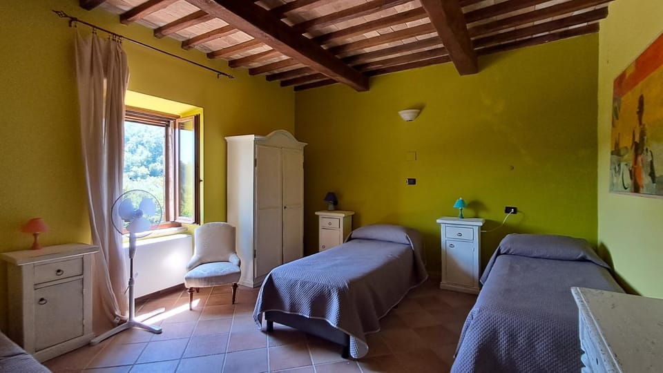Bio Agriturismo Valle dei Calanchi Farm Stay in Umbria