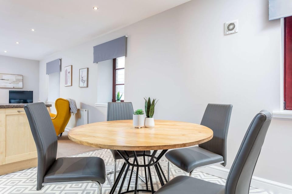 Elliot Suite No2 - Donnini Apartments Apartment in Ayr
