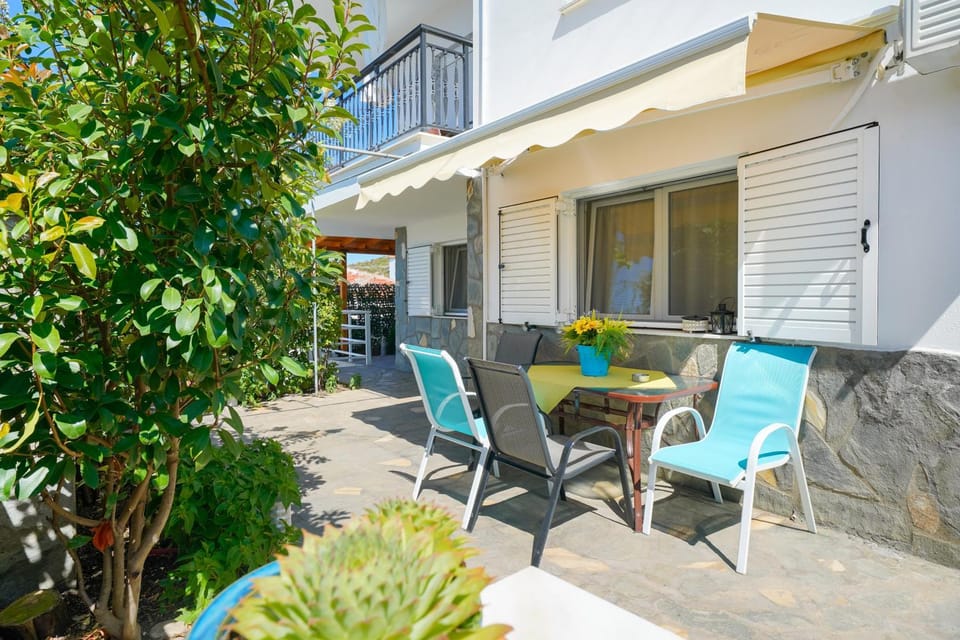 Patio, Balcony/Terrace, Garden view