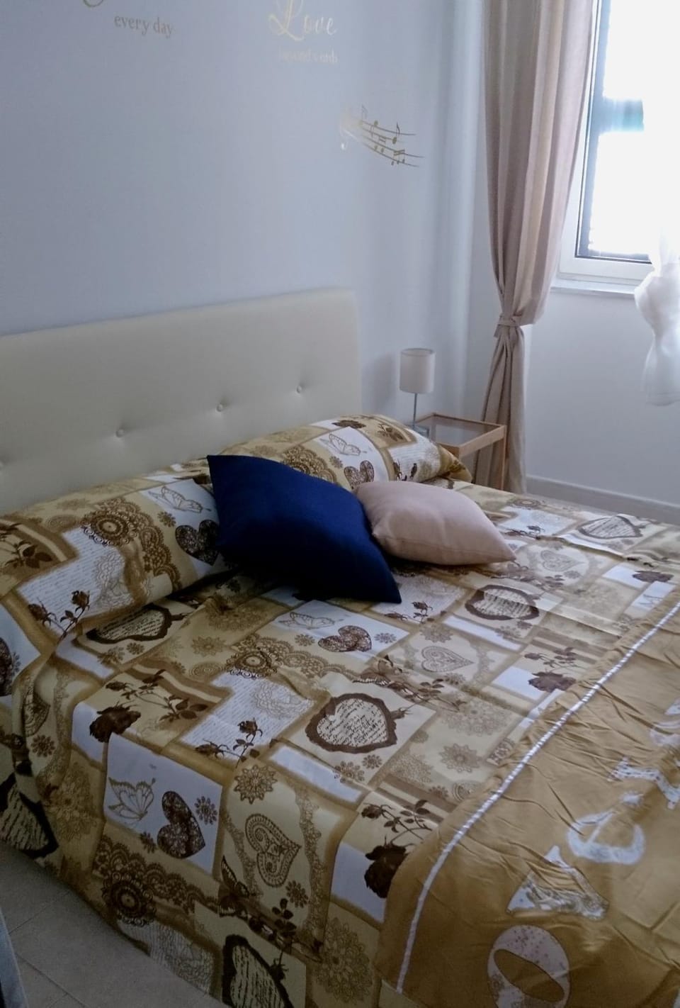 Photo of the whole room