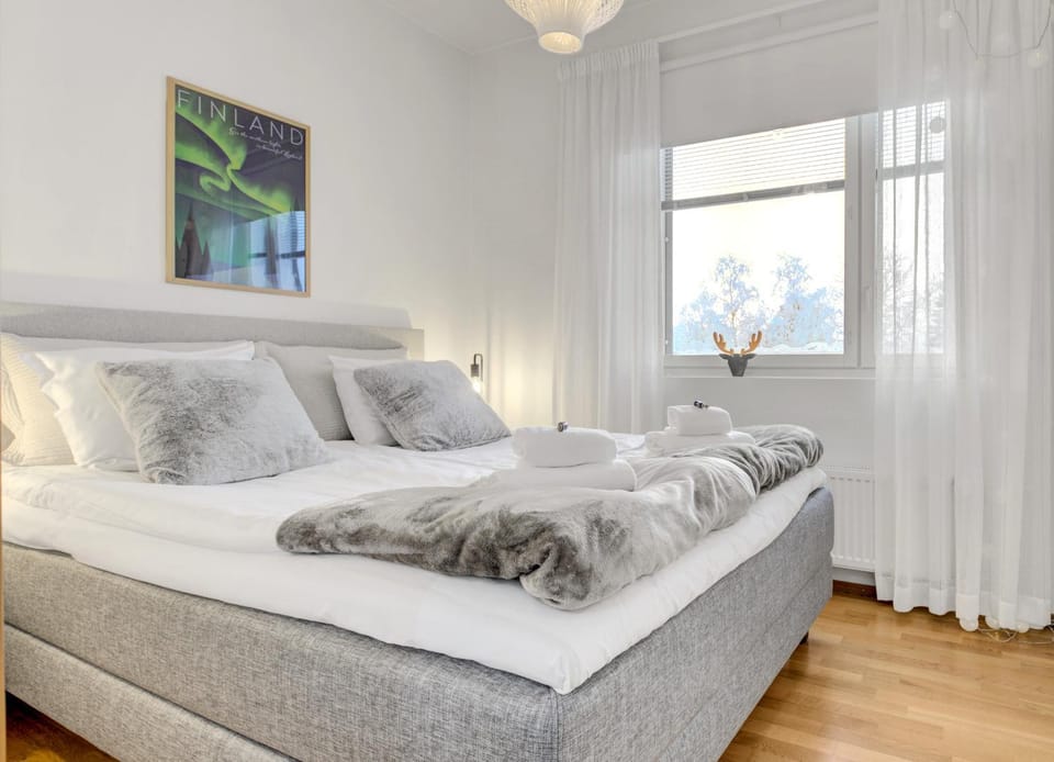 Bed, Winter, Bedroom