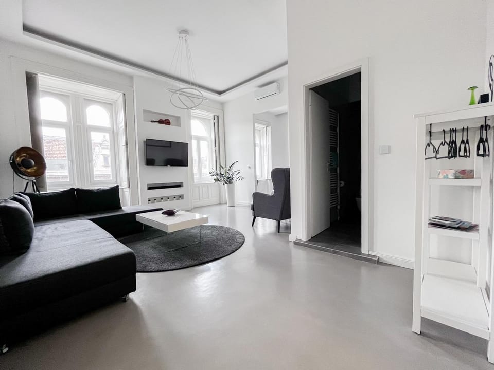 TV and multimedia, Living room, Photo of the whole room