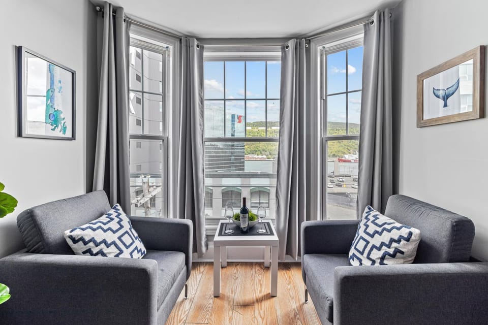 Seating area, Bedroom, Sea view
