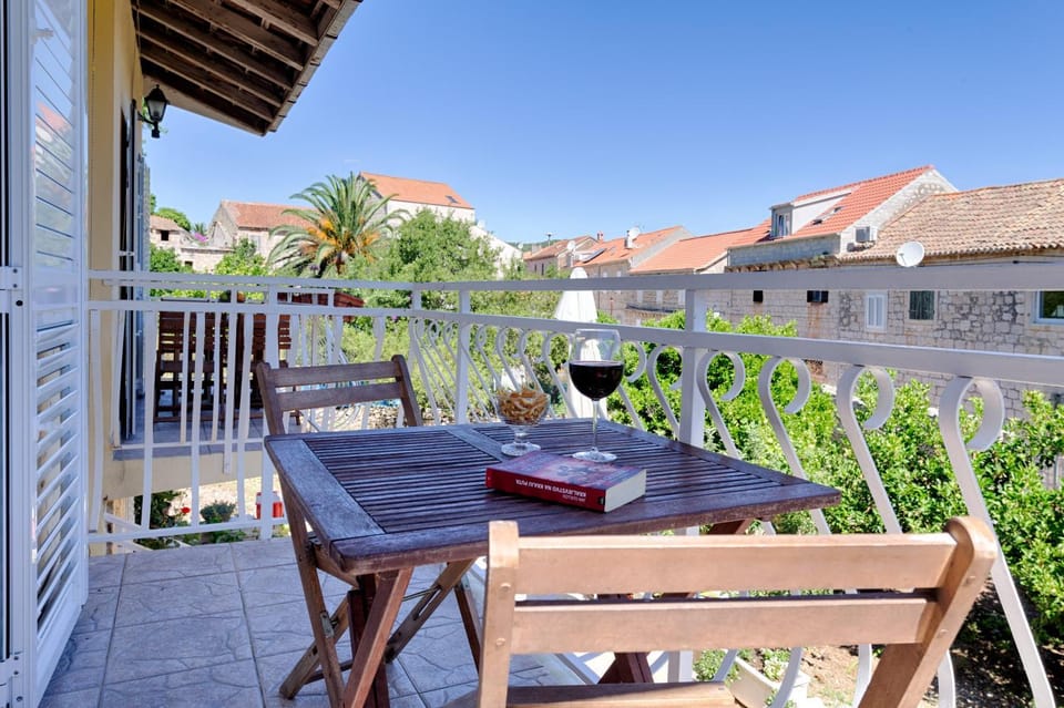 Apartman Prošperino Apartment in Vis