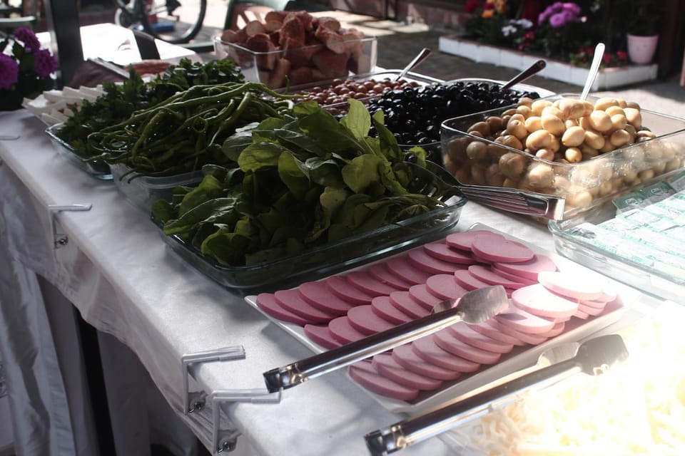 Buffet breakfast