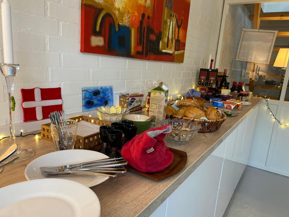 Breakfast, Continental breakfast, Buffet breakfast
