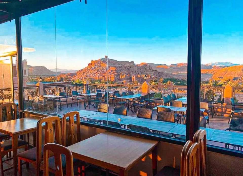 Restaurant/places to eat, Natural landscape, View (from property/room), View (from property/room), Dining area, Garden view, Landmark view, Mountain view, Pool view, River view, Breakfast, Continental breakfast, Buffet breakfast, Lunch, Dinner, Sunrise, Sunset, locker