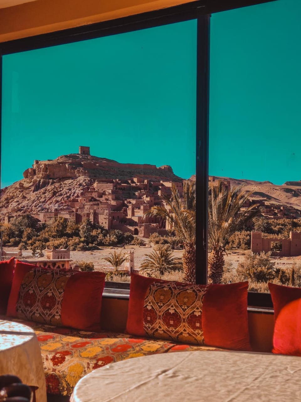 Restaurant/places to eat, Natural landscape, View (from property/room), Balcony/Terrace, Living room, Garden view, Landmark view, Mountain view, Pool view, River view, Breakfast, Continental breakfast, Lunch, locker