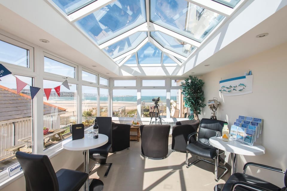 Day, Seating area, Beach, On site, Sea view