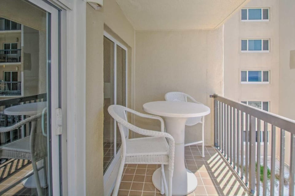 Pinnacle Port B3-307 House in Sunnyside