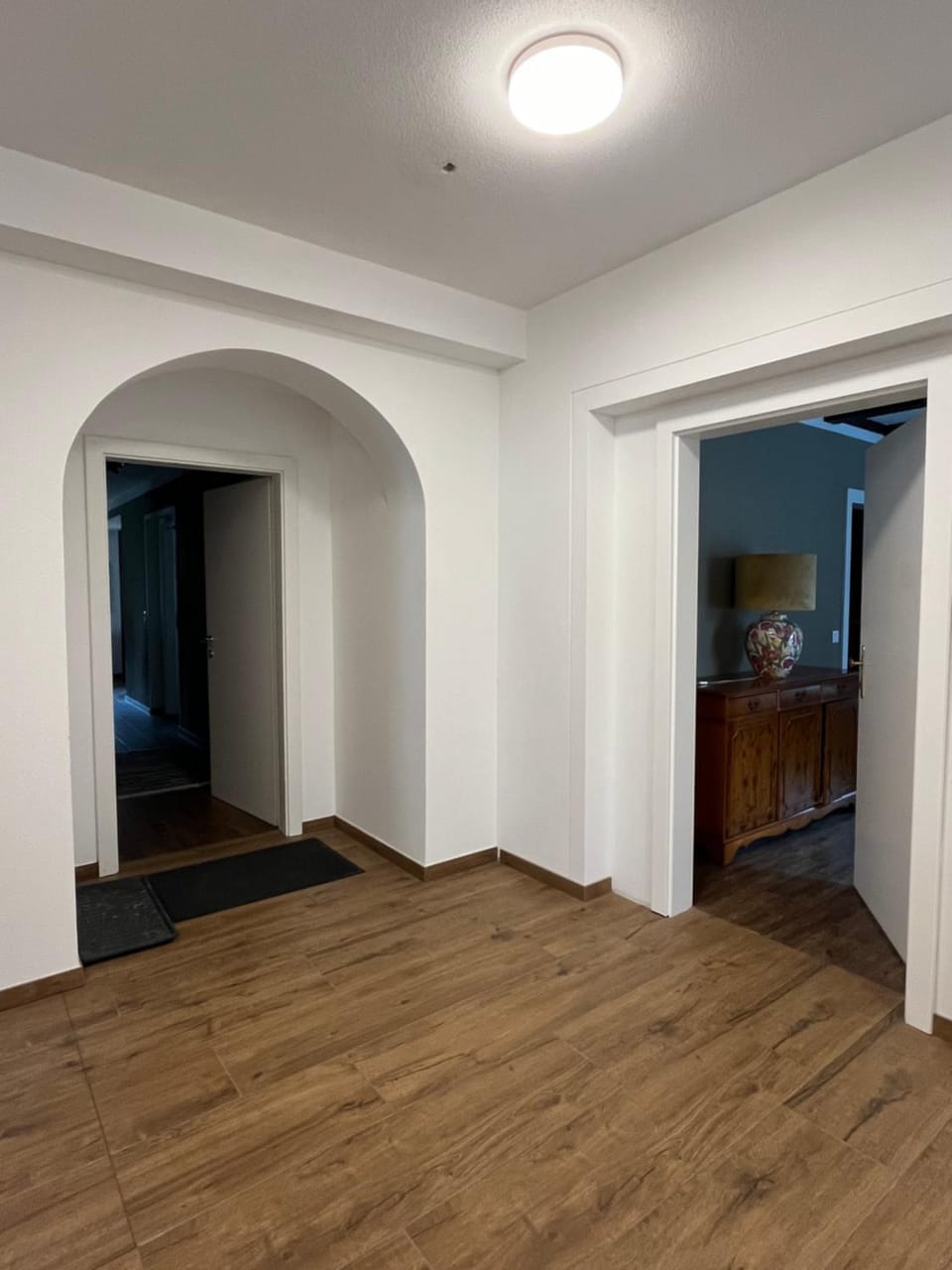 Facade/entrance, View (from property/room)