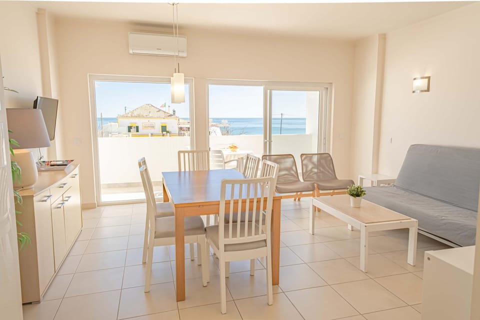 Living room, Dining area, Sea view, air conditioner