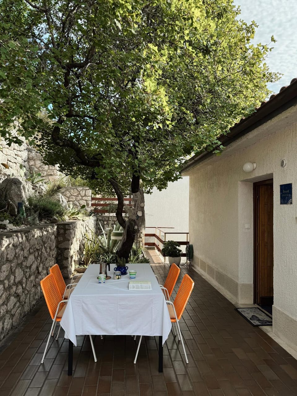 Balcony/Terrace, Dining area, Garden view