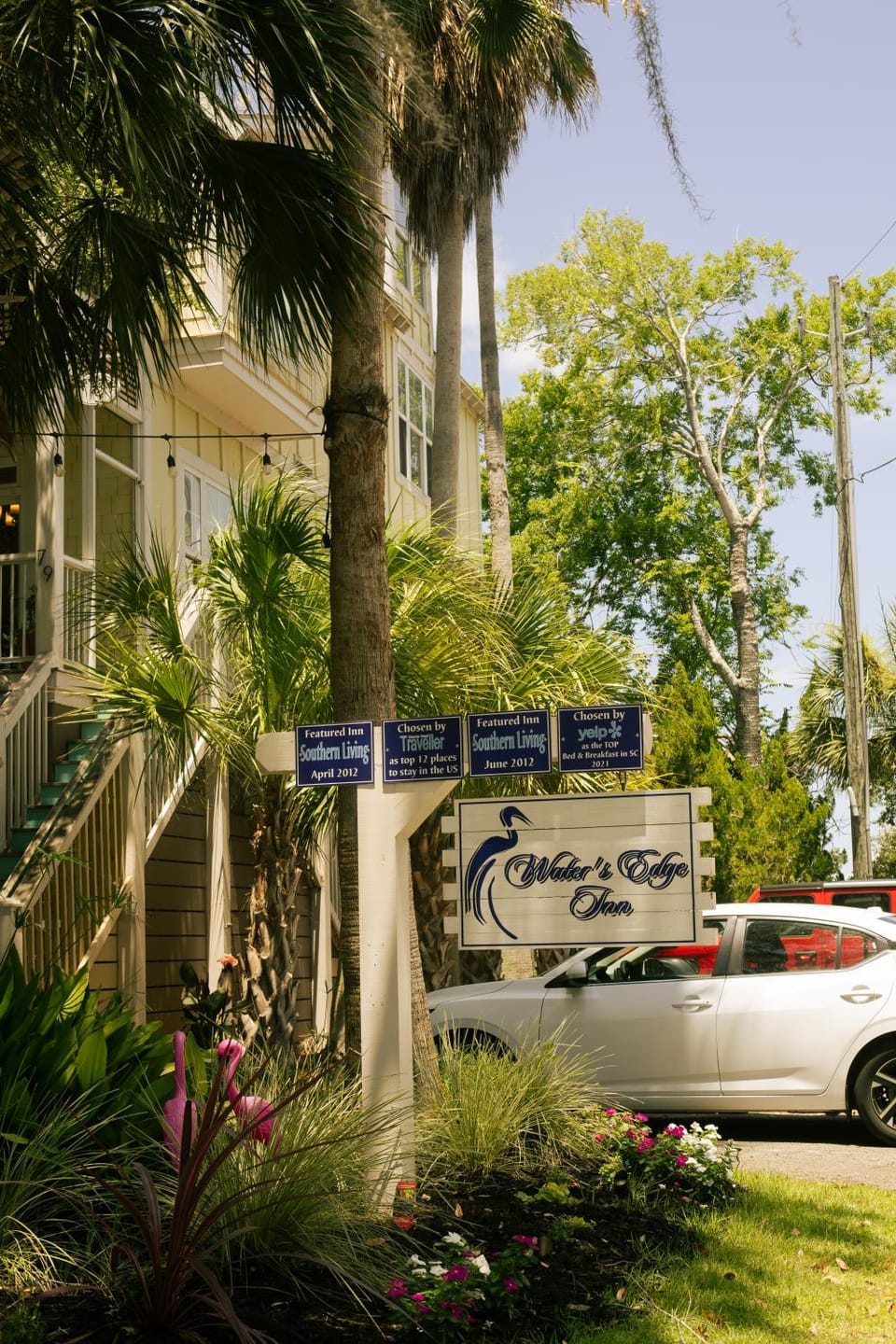 Property building, Day, Property logo or sign, Street view