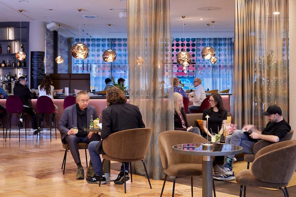 Lobby or reception, Lounge or bar