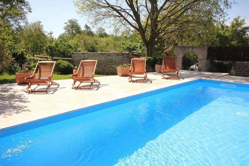 Garden, Swimming pool, Swimming pool