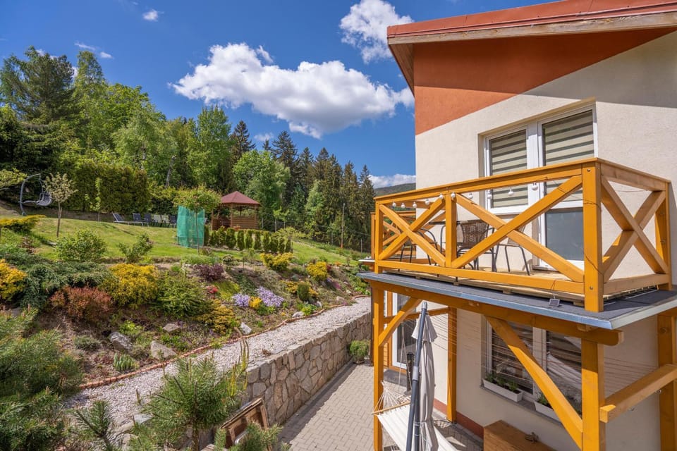 Balcony/Terrace, Garden view