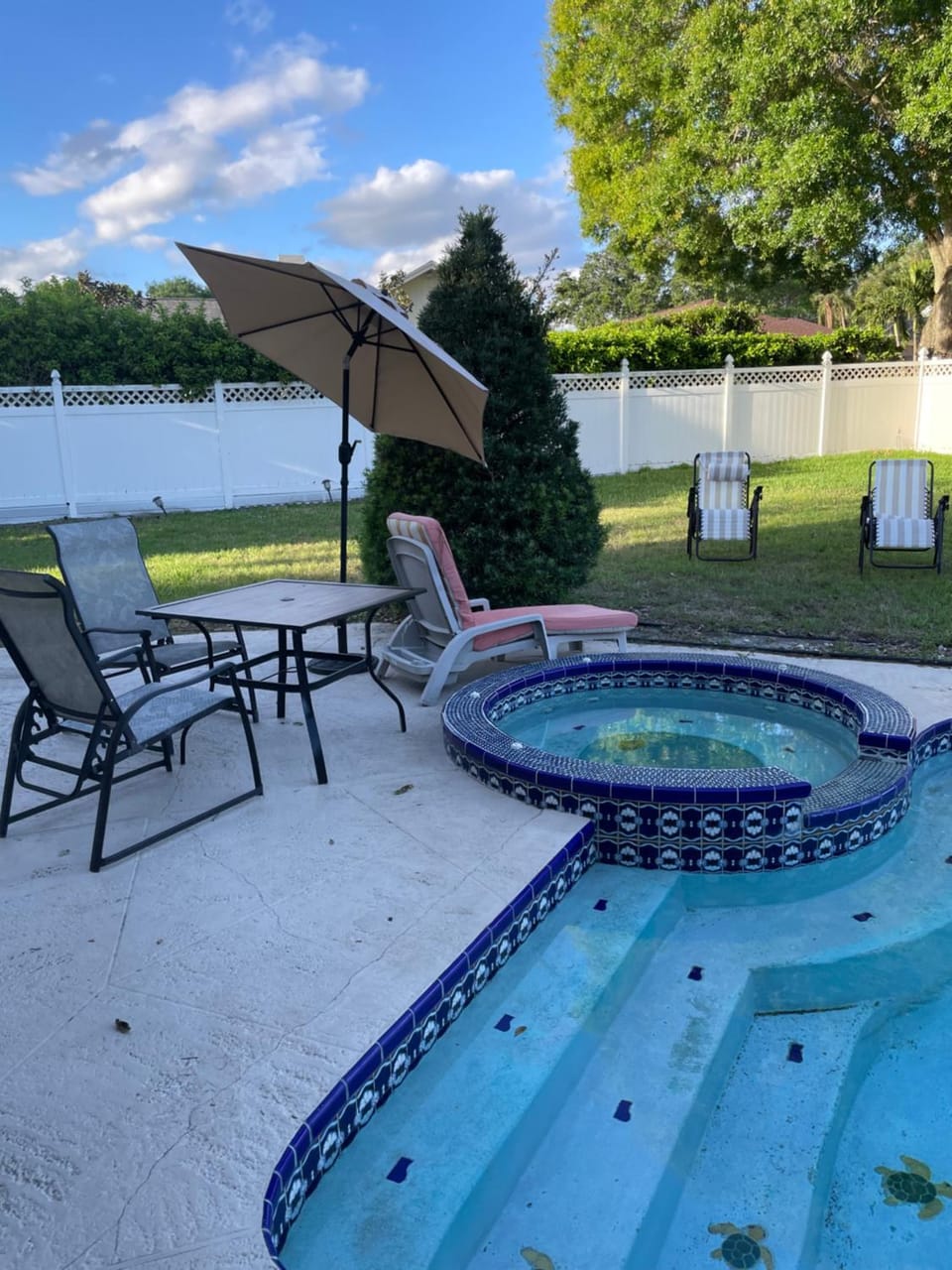 Swimming pool