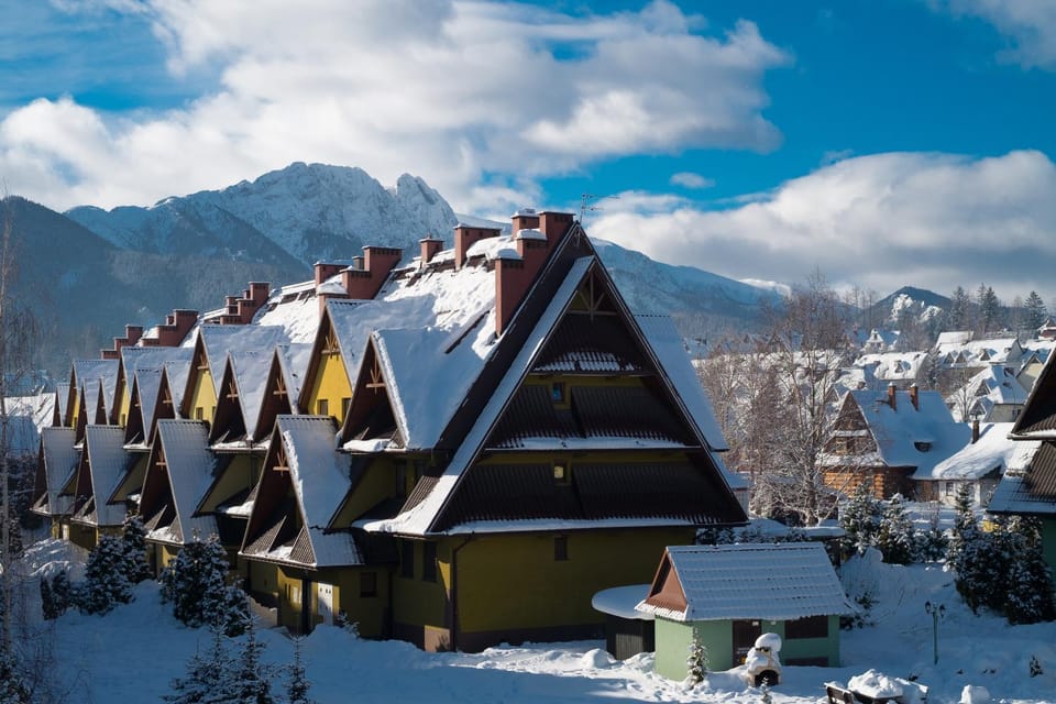 Property building, Winter, Mountain view