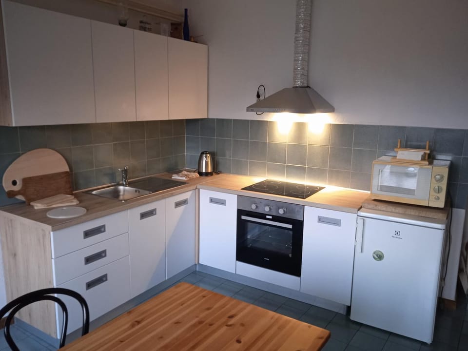 Kitchen or kitchenette, stove