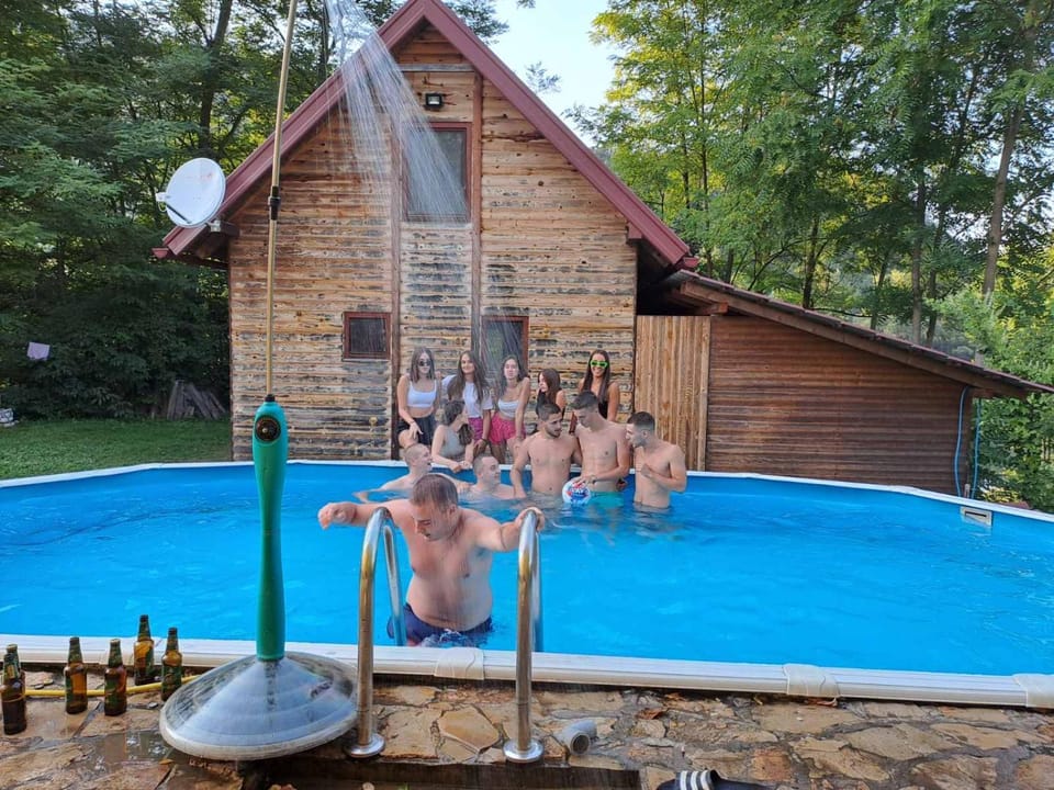 Alaske kolibe Country House in Zlatibor District, Serbia