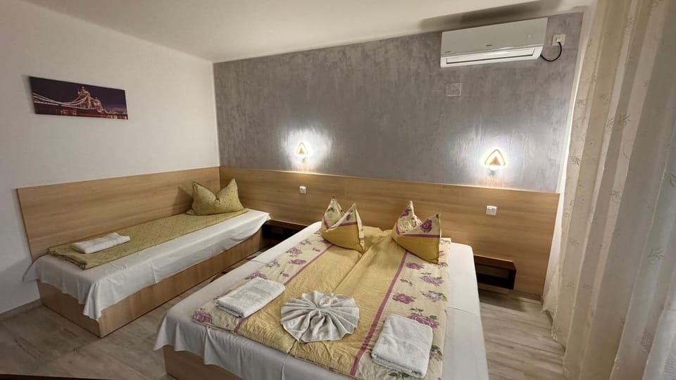 Pensiunea Cory Bed and Breakfast in Hungary