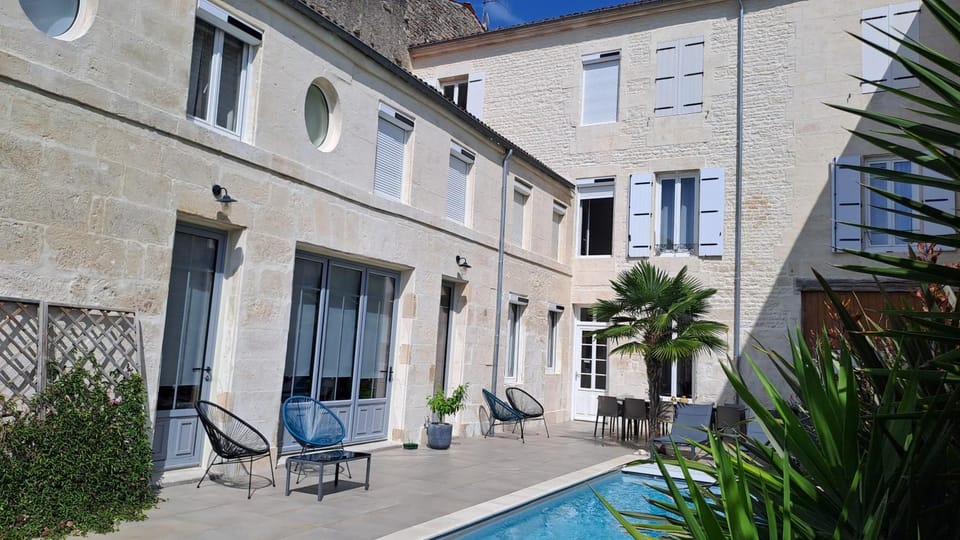 Property building, Patio, Facade/entrance, Swimming pool
