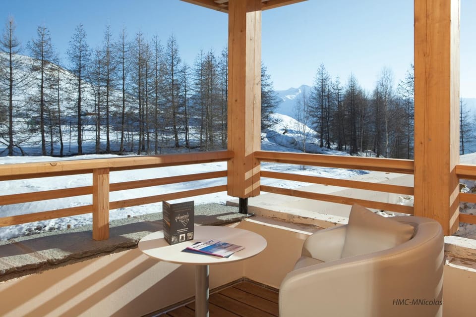 Natural landscape, Balcony/Terrace, Mountain view
