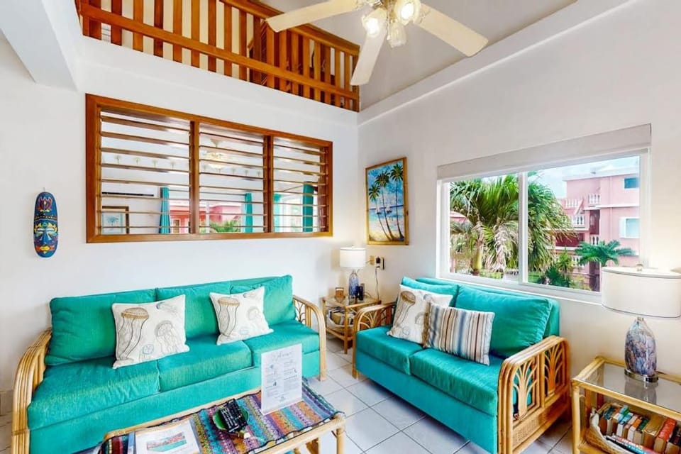 Palm @ Caribe Island House in Belize District