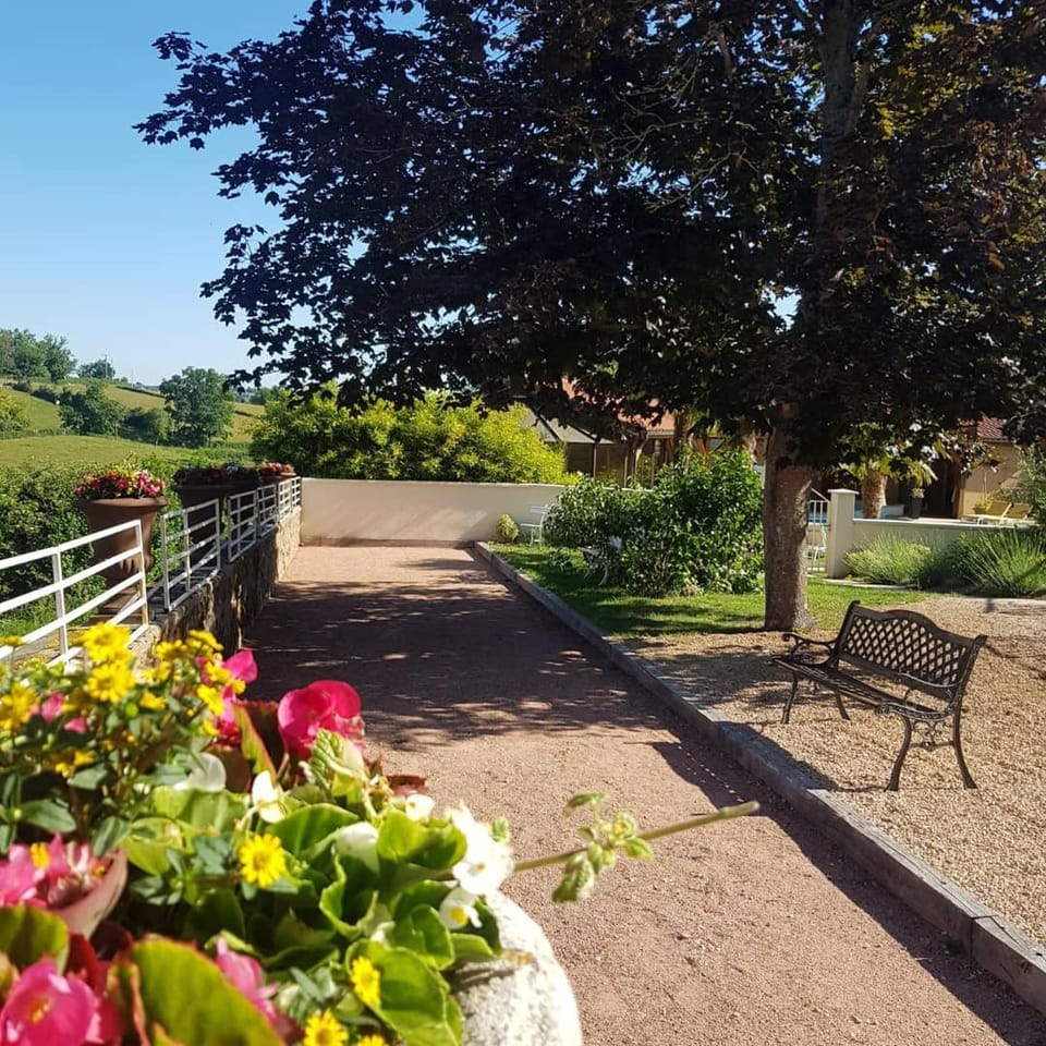 Patio, Activities, Garden, Entertainment