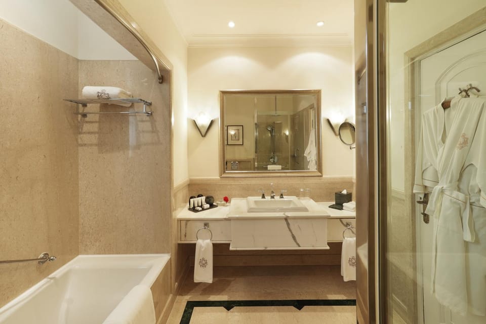 Bathroom, Bath