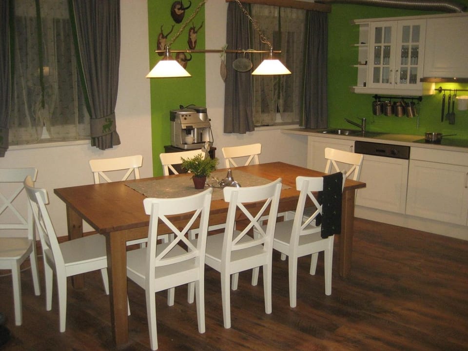 Kitchen or kitchenette, Decorative detail