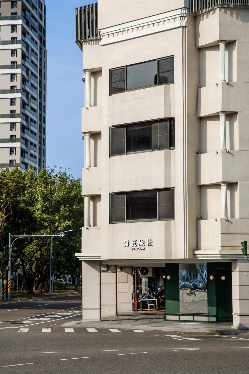 Property building, Day