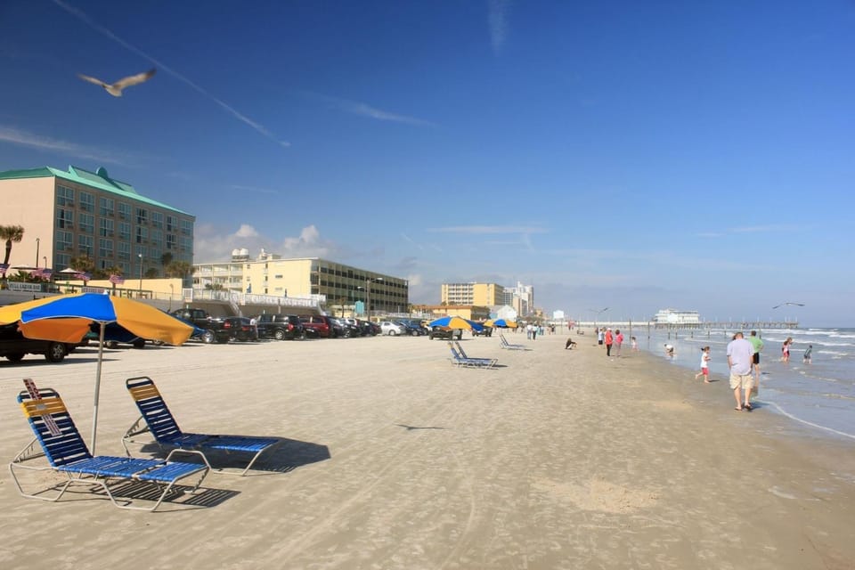 Pirates Cove Condo Unit #209 House in Daytona Beach Shores