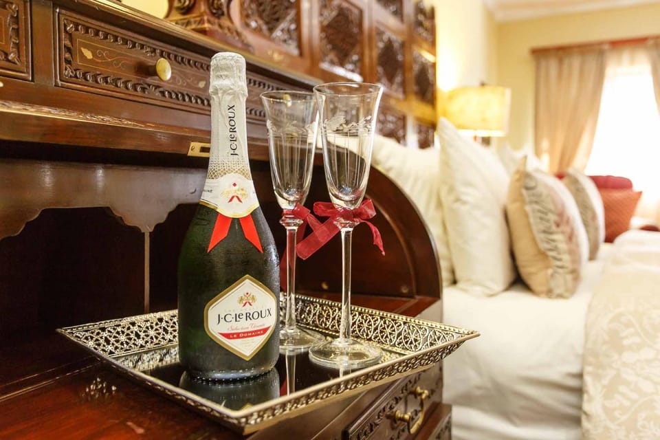 Decorative detail, Alcoholic drinks