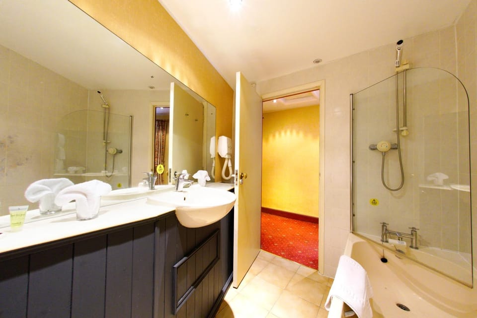 Three Queens Hotel Hotel in Burton upon Trent