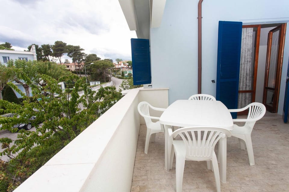 M164 - Marcelli, nuovissimo trilocale con terrazzo Apartment in Marcelli