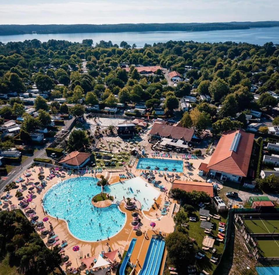 Bird's eye view, View (from property/room), On site, Swimming pool
